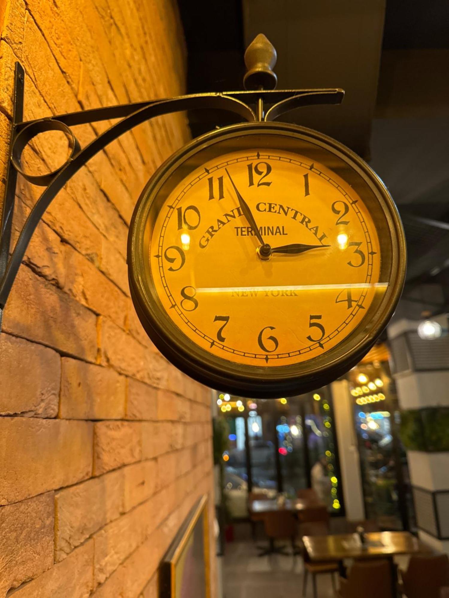 טיראנה Hotel Tirona מראה חיצוני תמונה