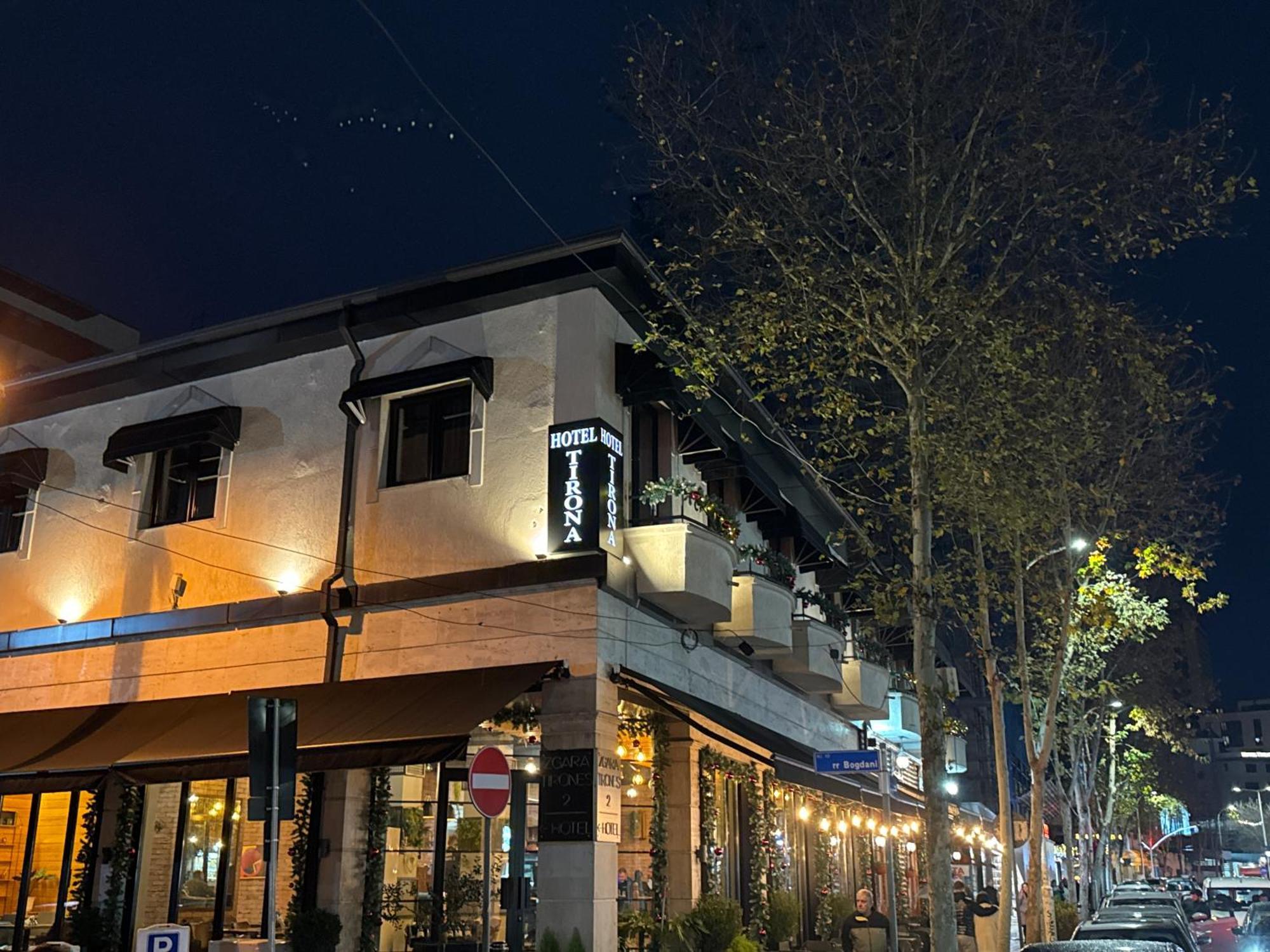טיראנה Hotel Tirona מראה חיצוני תמונה