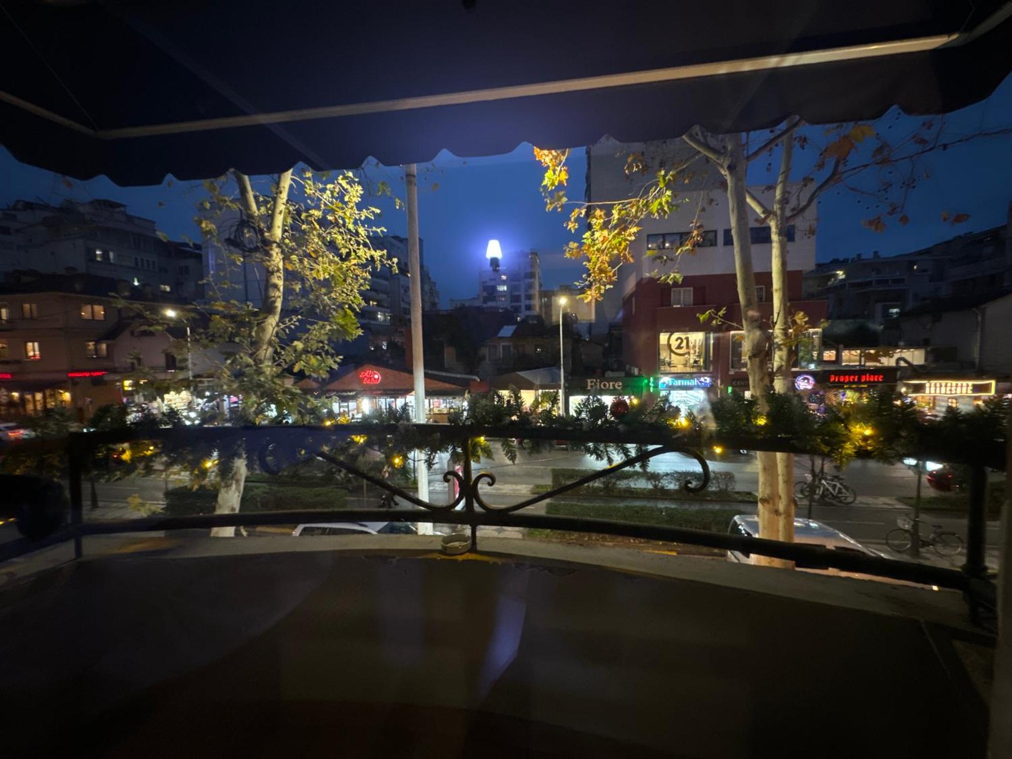 טיראנה Hotel Tirona מראה חיצוני תמונה